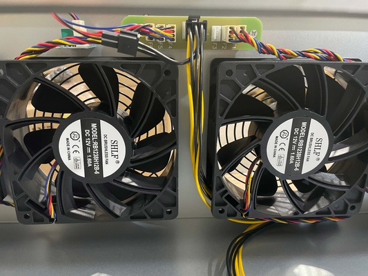 BTC ETH GPU鉱山の装備機械AMD A68 8 Gpu鉱山の装備フレームSSD 128G